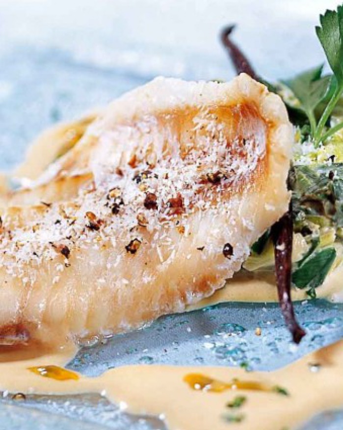 Filet de Saint-Pierre sauce iodée aux huîtres 