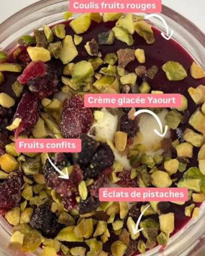 Bombe glacée fruits rouges pistaches
